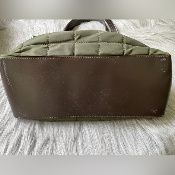 Jones New York Olive Green Quilted Purse with dark leather handles and bottom. - Picture 5 of 5